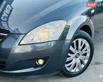 Киа Сид 2009 в Харькове на Automoto.ua Серый Киа Сид, объемом двигателя 1.4 л и пробегом 195 тыс. км за 6600 $, фото 9 на Automoto.ua