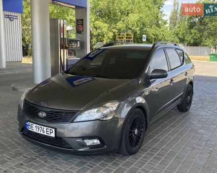 Серый Киа Сид, объемом двигателя 1.58 л и пробегом 331 тыс. км за 5999 $, фото 1 на Automoto.ua