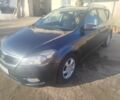 Серый Киа Сид, объемом двигателя 1.6 л и пробегом 320 тыс. км за 6800 $, фото 1 на Automoto.ua
