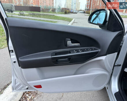 Серый Киа Сид, объемом двигателя 1.4 л и пробегом 143 тыс. км за 6500 $, фото 22 на Automoto.ua