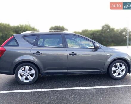 Серый Киа Сид, объемом двигателя 1.6 л и пробегом 232 тыс. км за 5274 $, фото 3 на Automoto.ua
