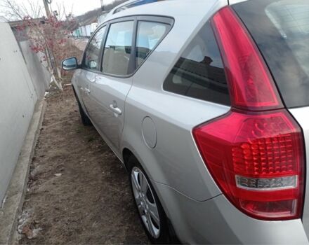 Серый Киа Сид, объемом двигателя 1.4 л и пробегом 185 тыс. км за 5900 $, фото 2 на Automoto.ua
