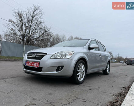 Серый Киа Сид, объемом двигателя 1.4 л и пробегом 143 тыс. км за 6500 $, фото 8 на Automoto.ua