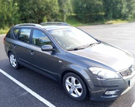 Серый Киа Сид, объемом двигателя 1.6 л и пробегом 232 тыс. км за 5274 $, фото 1 на Automoto.ua