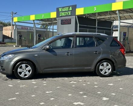 Серый Киа Сид, объемом двигателя 1.4 л и пробегом 205 тыс. км за 5800 $, фото 1 на Automoto.ua