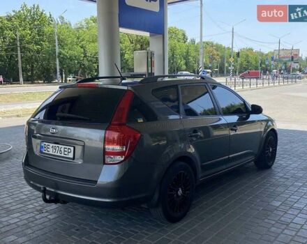 Серый Киа Сид, объемом двигателя 1.58 л и пробегом 331 тыс. км за 5999 $, фото 9 на Automoto.ua