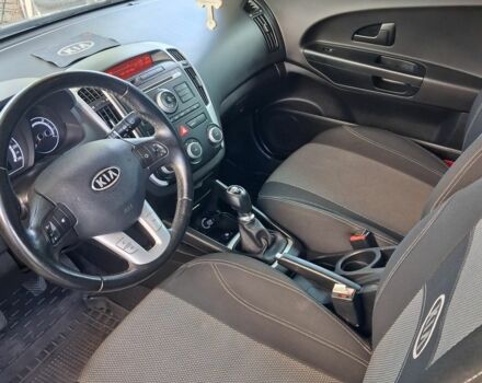 Серый Киа Сид, объемом двигателя 0 л и пробегом 199 тыс. км за 6700 $, фото 13 на Automoto.ua