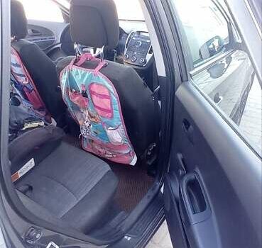 Серый Киа Сид, объемом двигателя 1.4 л и пробегом 210 тыс. км за 6300 $, фото 13 на Automoto.ua