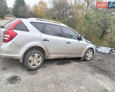 Сірий Кіа Сід, об'ємом двигуна 1.4 л та пробігом 245 тис. км за 1999 $, фото 1 на Automoto.ua