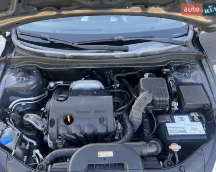 Серый Киа Сид, объемом двигателя 1.4 л и пробегом 160 тыс. км за 5550 $, фото 21 на Automoto.ua