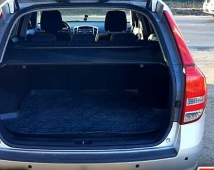 Серый Киа Сид, объемом двигателя 1.6 л и пробегом 320 тыс. км за 7000 $, фото 4 на Automoto.ua