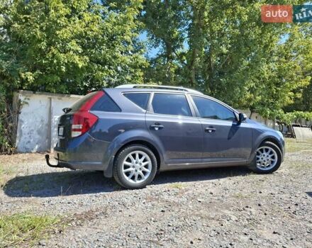 Серый Киа Сид, объемом двигателя 1.59 л и пробегом 235 тыс. км за 8250 $, фото 1 на Automoto.ua