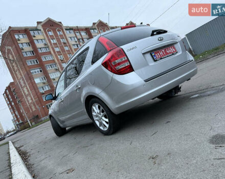 Серый Киа Сид, объемом двигателя 1.4 л и пробегом 143 тыс. км за 6500 $, фото 18 на Automoto.ua