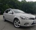 Серый Киа Сид, объемом двигателя 1.6 л и пробегом 256 тыс. км за 6000 $, фото 1 на Automoto.ua