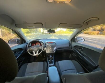 Сірий Кіа Сід, об'ємом двигуна 1.6 л та пробігом 267 тис. км за 6900 $, фото 6 на Automoto.ua