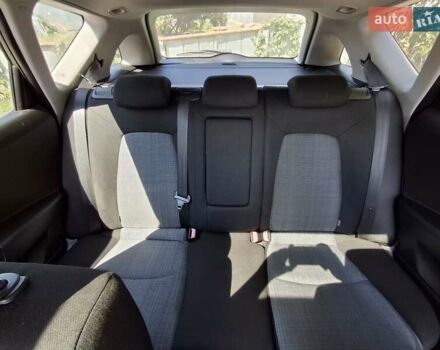 Серый Киа Сид, объемом двигателя 1.59 л и пробегом 235 тыс. км за 8250 $, фото 6 на Automoto.ua