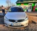 Серый Киа Сид, объемом двигателя 1.6 л и пробегом 320 тыс. км за 7000 $, фото 1 на Automoto.ua