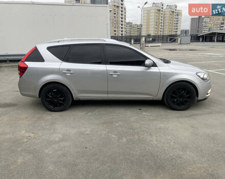 Серый Киа Сид, объемом двигателя 1.58 л и пробегом 263 тыс. км за 5999 $, фото 5 на Automoto.ua