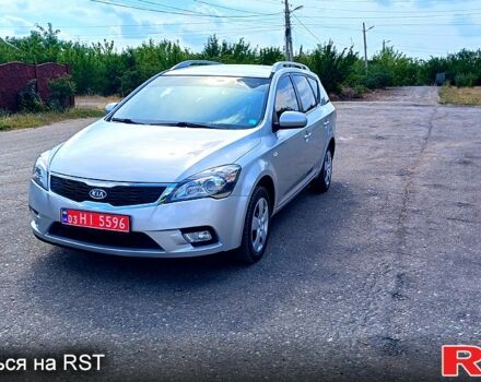 Серый Киа Сид, объемом двигателя 1.4 л и пробегом 205 тыс. км за 6200 $, фото 2 на Automoto.ua
