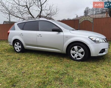 Серый Киа Сид, объемом двигателя 1.4 л и пробегом 211 тыс. км за 6550 $, фото 2 на Automoto.ua