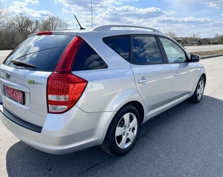 Серый Киа Сид, объемом двигателя 1.6 л и пробегом 202 тыс. км за 6700 $, фото 3 на Automoto.ua