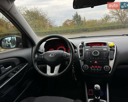 Серый Киа Сид, объемом двигателя 1.6 л и пробегом 276 тыс. км за 6700 $, фото 36 на Automoto.ua