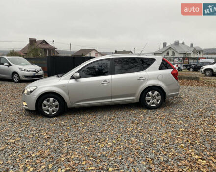 Серый Киа Сид, объемом двигателя 1.58 л и пробегом 204 тыс. км за 6299 $, фото 4 на Automoto.ua