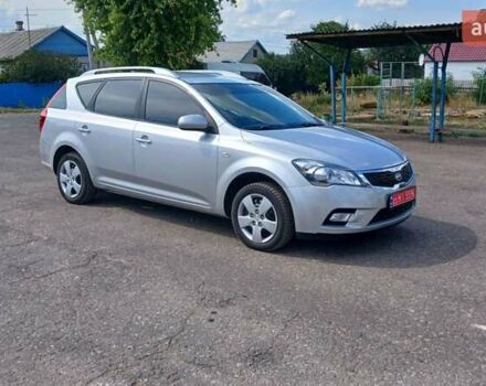 Серый Киа Сид, объемом двигателя 1.4 л и пробегом 207 тыс. км за 6200 $, фото 6 на Automoto.ua