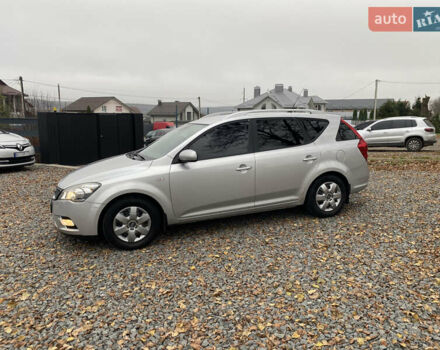 Серый Киа Сид, объемом двигателя 1.58 л и пробегом 204 тыс. км за 6299 $, фото 3 на Automoto.ua