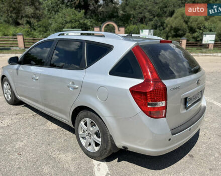 Серый Киа Сид, объемом двигателя 1.4 л и пробегом 234 тыс. км за 6000 $, фото 6 на Automoto.ua