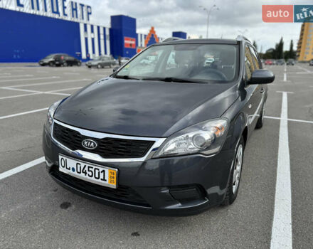Серый Киа Сид, объемом двигателя 1.4 л и пробегом 210 тыс. км за 5900 $, фото 9 на Automoto.ua