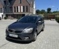 Серый Киа Сид, объемом двигателя 1.6 л и пробегом 300 тыс. км за 6400 $, фото 1 на Automoto.ua