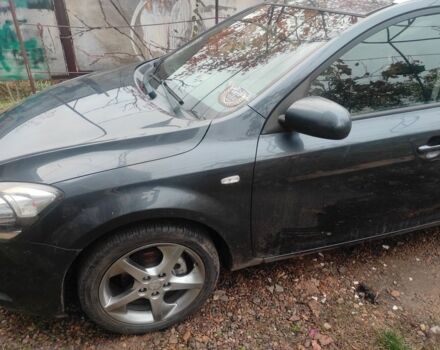 Серый Киа Сид, объемом двигателя 1.6 л и пробегом 206 тыс. км за 6200 $, фото 3 на Automoto.ua
