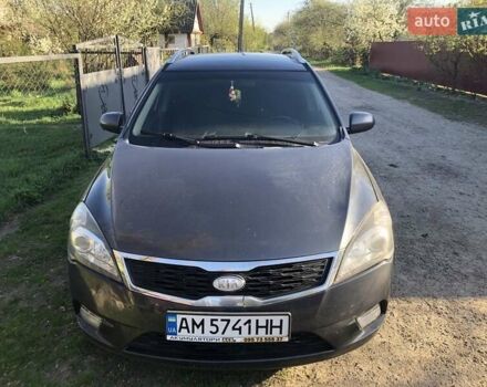 Сірий Кіа Сід, об'ємом двигуна 1.6 л та пробігом 225 тис. км за 6000 $, фото 7 на Automoto.ua