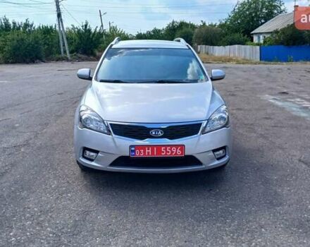 Серый Киа Сид, объемом двигателя 1.4 л и пробегом 207 тыс. км за 6200 $, фото 4 на Automoto.ua