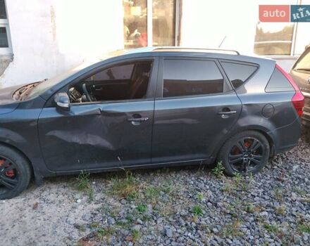Сірий Кіа Сід, об'ємом двигуна 1.58 л та пробігом 269 тис. км за 3200 $, фото 21 на Automoto.ua