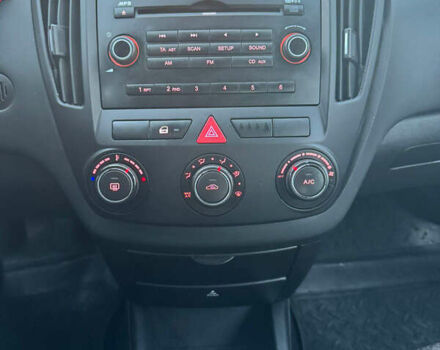 Серый Киа Сид, объемом двигателя 2.02 л и пробегом 297 тыс. км за 3650 $, фото 11 на Automoto.ua