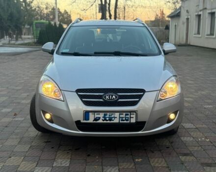 Серый Киа Сид, объемом двигателя 2 л и пробегом 297 тыс. км за 3750 $, фото 4 на Automoto.ua