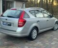 Серый Киа Сид, объемом двигателя 2 л и пробегом 297 тыс. км за 3750 $, фото 2 на Automoto.ua