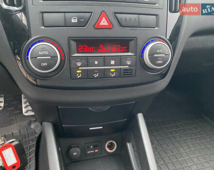 Серый Киа Сид, объемом двигателя 1.58 л и пробегом 204 тыс. км за 6299 $, фото 25 на Automoto.ua