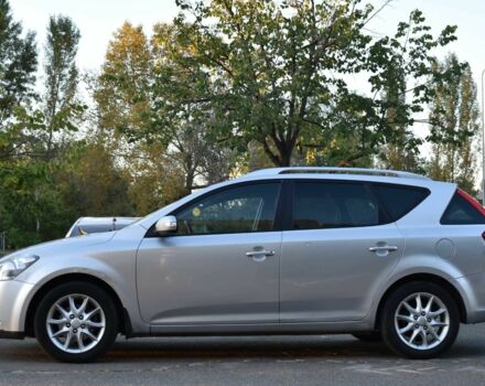 Серый Киа Сид, объемом двигателя 1.6 л и пробегом 238 тыс. км за 6300 $, фото 8 на Automoto.ua