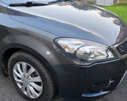 Сірий Кіа Сід, об'ємом двигуна 1.4 л та пробігом 180 тис. км за 4650 $, фото 8 на Automoto.ua