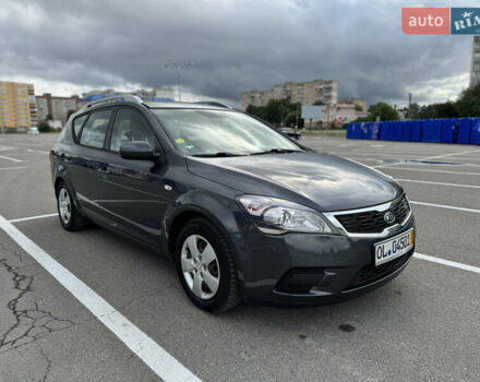 Серый Киа Сид, объемом двигателя 1.4 л и пробегом 210 тыс. км за 5900 $, фото 8 на Automoto.ua