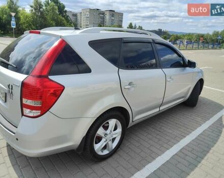 Серый Киа Сид, объемом двигателя 1.6 л и пробегом 225 тыс. км за 6600 $, фото 2 на Automoto.ua