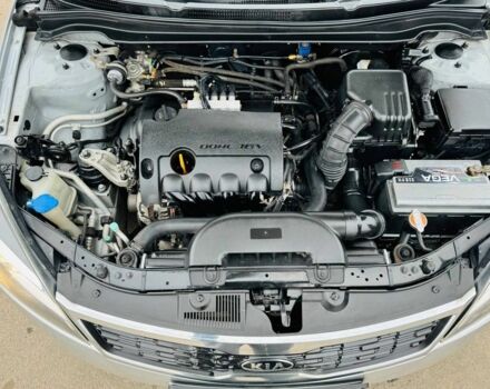Серый Киа Сид, объемом двигателя 1.4 л и пробегом 157 тыс. км за 5700 $, фото 7 на Automoto.ua