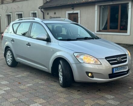 Серый Киа Сид, объемом двигателя 2 л и пробегом 297 тыс. км за 3750 $, фото 1 на Automoto.ua