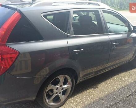 Серый Киа Сид, объемом двигателя 1.59 л и пробегом 210 тыс. км за 6200 $, фото 2 на Automoto.ua