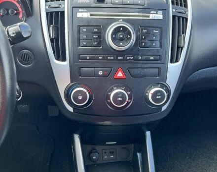 Серый Киа Сид, объемом двигателя 1.6 л и пробегом 202 тыс. км за 6700 $, фото 8 на Automoto.ua