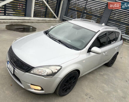 Серый Киа Сид, объемом двигателя 1.58 л и пробегом 263 тыс. км за 5999 $, фото 4 на Automoto.ua