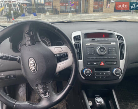 Сірий Кіа Сід, об'ємом двигуна 1.58 л та пробігом 284 тис. км за 5600 $, фото 7 на Automoto.ua